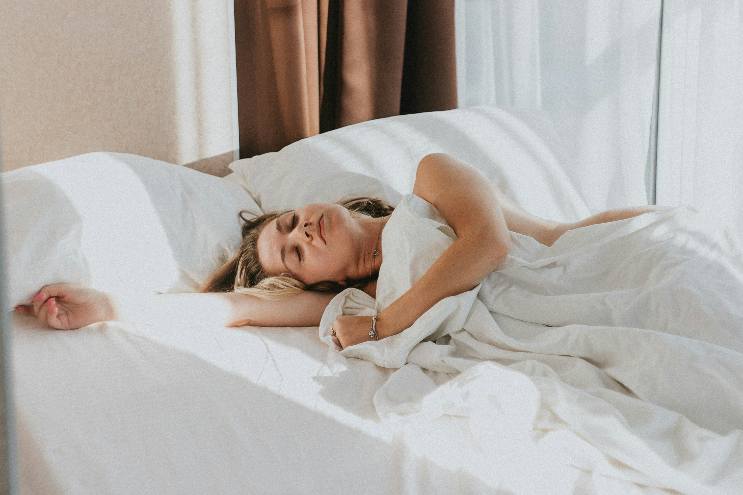 How To Create A Sleep Routine For Deeper Rest And Recovery